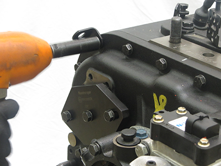 _Graphics/Web/TRSM0940_Auxiliary Section Removal Step 3.png